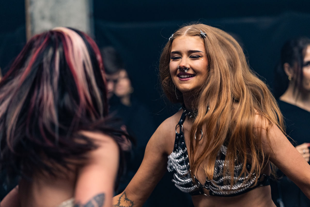 Loading... just a sec